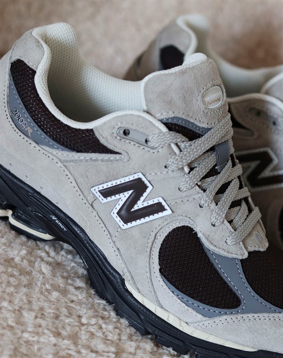 U2002RO Sneakers - Arid Stone/Black Coffee